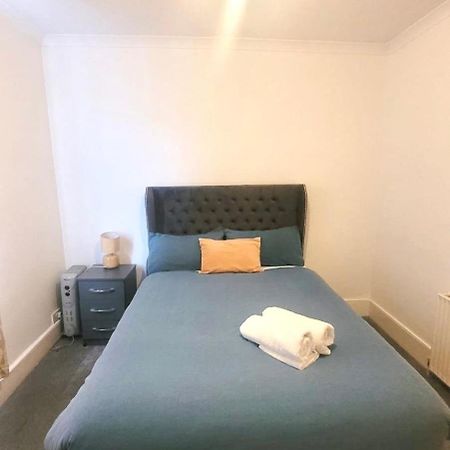 Two Bedroom Flat In Londra Dış mekan fotoğraf